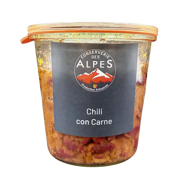 Plongez dans l'univers épicé et vibrant de notre Chili con Carne, une création audacieuse de notre conserverie artisanale. Préparé avec passion et des ingrédients de première qualité, ce plat emblématique vous transporte instantanément vers les contrées chaudes et ensoleillées du Mexique. Notre recette authentique est élaborée avec du bœuf fermier, soigneusement sélectionné pour sa tendreté et sa saveur incomparable. Associé aux haricots rouges crémeux, aux oignons caramélisés et aux épices envoûtantes, chaque bouchée de notre Chili con Carne est une explosion de goûts qui réveille vos sens. Le piment de Cayenne apporte la touche de chaleur caractéristique, tandis que l'ail et l'origan viennent sublimer les saveurs, ajoutant une dimension aromatique irrésistible. Nous utilisons un mélange d'épices traditionnel, soigneusement dosé, pour garantir une harmonie parfaite des saveurs. Notre Chili con Carne incarne le mariage parfait entre la générosité des ingrédients et l'équilibre des saveurs. Chaque bocal est préparé avec le plus grand soin, dans le respect des méthodes artisanales, pour vous offrir une expérience culinaire inégalée, digne des meilleures tables. Polyvalent et facile à préparer, notre Chili con Carne s'adapte à toutes les occasions. Que ce soit pour un repas convivial entre amis, une soirée cinéma à la maison ou même pour un déjeuner rapide, notre Chili con Carne est là pour vous régaler en un clin d'œil. En choisissant notre Chili con Carne, vous faites le choix d'un plat savoureux et équilibré, préparé avec des ingrédients de qualité et dans le respect de l'environnement. Nous nous engageons à soutenir les producteurs locaux et à promouvoir une cuisine responsable. Découvrez dès maintenant la magie du Chili con Carne de notre conserverie artisanale et laissez-vous emporter par cette explosion de saveurs. Offrez-vous un voyage culinaire vers le Mexique, sans quitter votre table. Commandez dès maintenant notre Chili con Carne et laissez-vous séduire par ce délice épicé. Ajoutez une touche de piquant et de convivialité à vos repas, et créez des moments inoubliables en partageant ce trésor culinaire avec vos proches. Ne manquez pas l'occasion de savourer notre Chili con Carne, véritable ambassadeur de la cuisine mexicaine, et découvrez pourquoi il est devenu un classique apprécié dans le monde entier. Faites de votre assiette un festival de saveurs et laissez-vous emporter par cette explosion gustative qui ravira vos papilles.